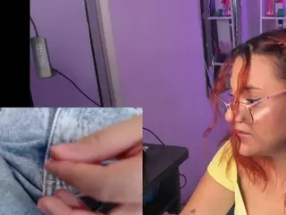 PetiteSofia's Live Sex Cam Show