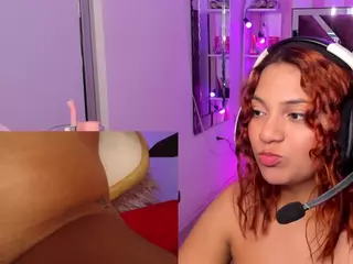 PetiteSofia's Live Sex Cam Show