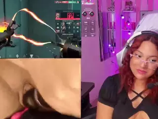 PetiteSofia's Live Sex Cam Show