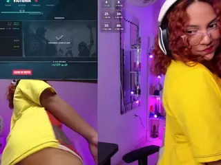 PetiteSofia's Live Sex Cam Show