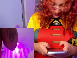 PetiteSofia's Live Sex Cam Show