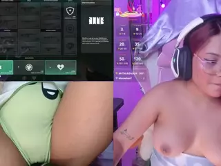 PetiteSofia's Live Sex Cam Show