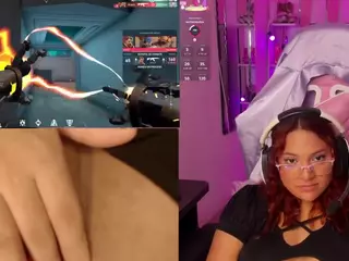 PetiteSofia's Live Sex Cam Show