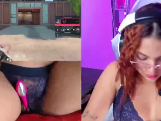 PetiteSofia's Live Sex Cam Show