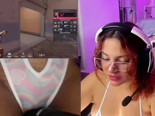 PetiteSofia's Live Sex Cam Show