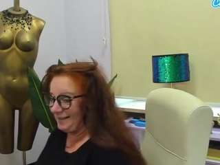 alicexlux Live Webcam on CamSoda