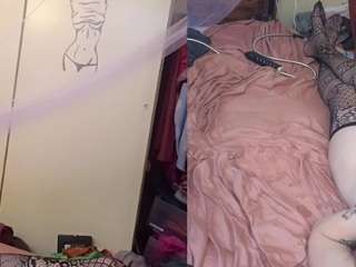 यह मॉडल अभी लाइव है. cassiemichellexx