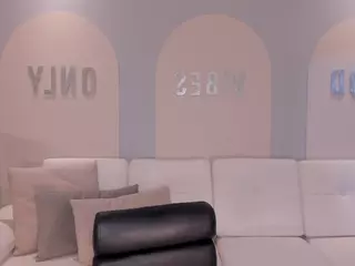 GabbyCollinsX's Live Sex Cam Show