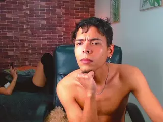 kokoandrin's Live Sex Cam Show
