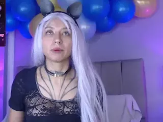 Lara-Doyle's Live Sex Cam Show