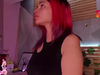 Maia-tunder's Live Sex Cam Show