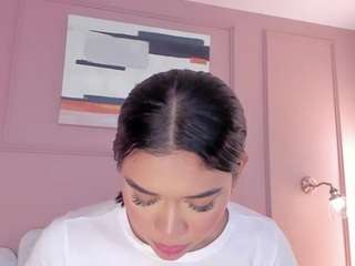 mara-brooks webcam model