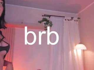 Live cam show with mara-brooks
