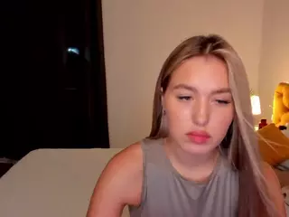 Mavis-Willis's Live Sex Cam Show