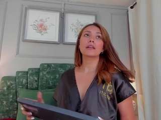 megan-lee20 from camsoda
