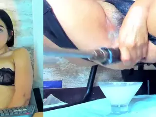 Amelia Myers's Live Sex Cam Show