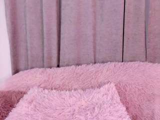 ameliia-smith webcam