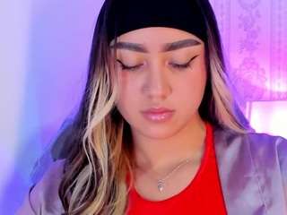 liaa-18 Live Webcam on CamSoda