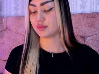 liaa-18 live webcam show