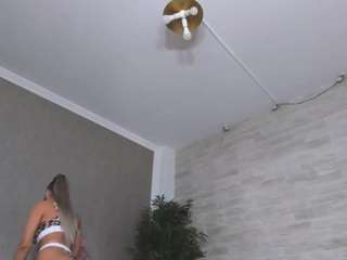 alessa-burns Live Webcam on CamSoda