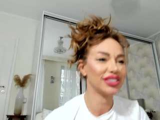 alessa-burns Live Webcam on CamSoda