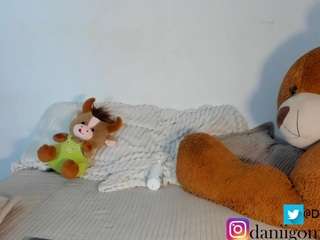 daniirosee live webcam show