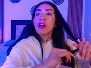 julieta-de-los-angeles's CamSoda show and profile