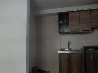 julieta-de-los-angeles's CamSoda show and profile