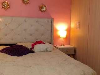 mia-coluccii Live Webcam on {site_name}