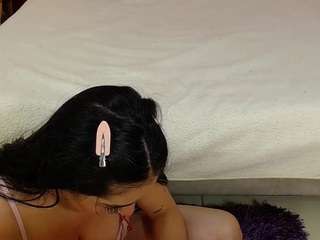 Mia-coluccii live webcam show