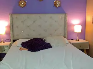 Mia-coluccii's Live Sex Cam Show