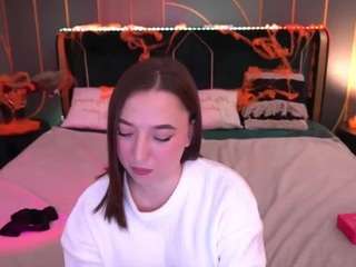 monamourr Live Webcam on CamSoda
