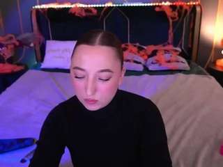 monamourr webcam