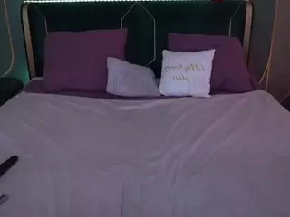 MonAmourR's Live Sex Cam Show