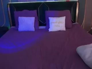 MonAmourR's Live Sex Cam Show