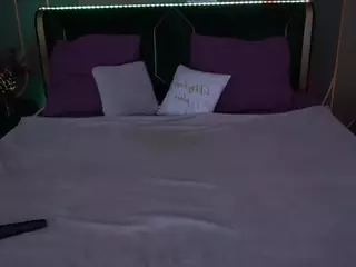 MonAmourR's Live Sex Cam Show