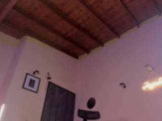 Jesscollen live cam preview