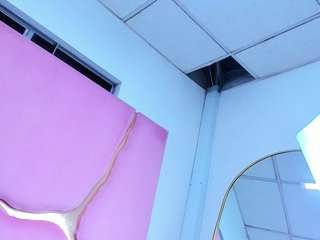 vanelin18 Live Webcam on CamSoda