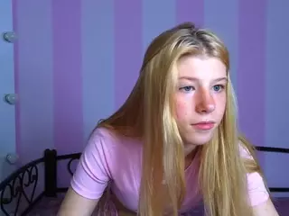 Katinaaa's Live Sex Cam Show