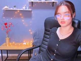 liana-kisses webcam