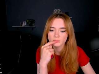 liana-kisses