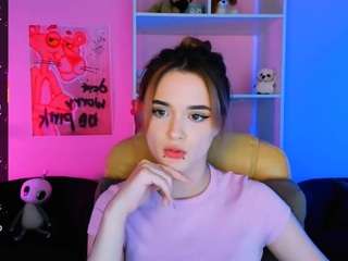 liana-kisses