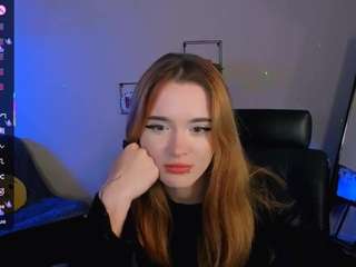 liana-kisses webcam
