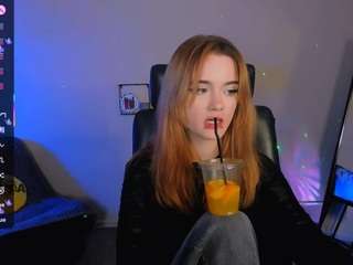 liana-kisses
