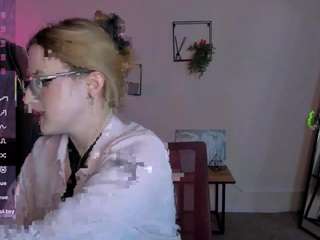 liana-kisses