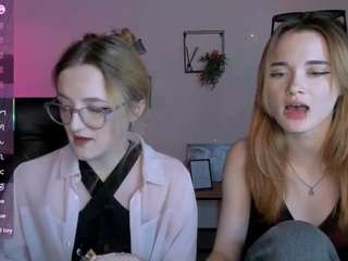 liana-kisses