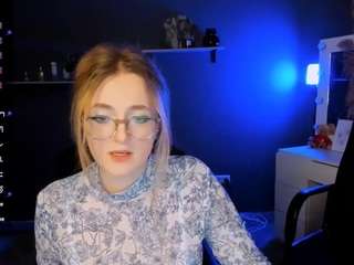 liana-kisses