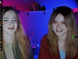 liana-kisses webcam