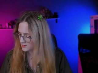 liana-kisses