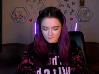 liana-kisses from CamSoda is Freechat